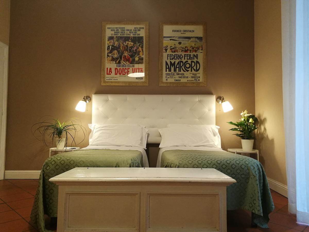 Bed Morelli 49 , Chiaia Nápoles Exterior foto